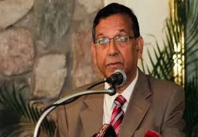 ‘ক্ষমতা তো গেল, বেরুবেন কোন দিক দিয়ে’