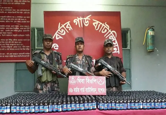 বেনাপোল সীমান্তে ৮৮৫ বোতল ফেন্সিডিল জব্দ