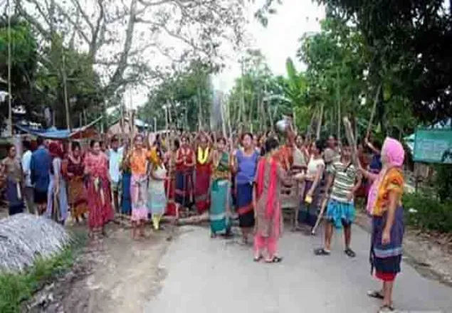 খাগড়াছড়ি-পানছড়ি সড়কে যান চলাচল বন্ধ