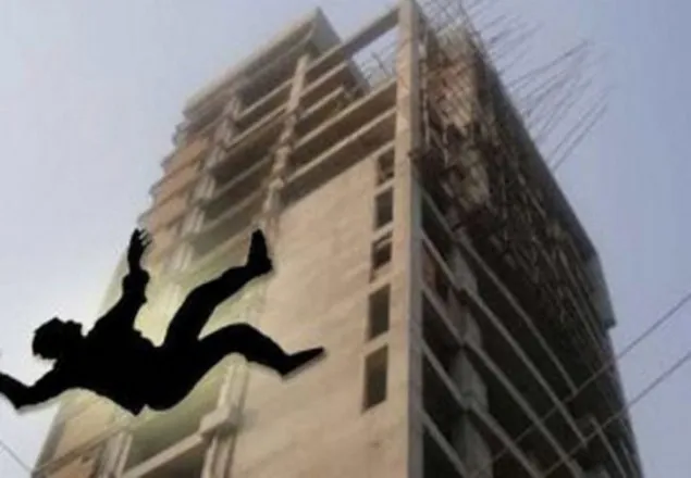 দক্ষিণখানে ভবন থেকে পড়ে দুই শ্রমিক নিহত