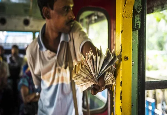 গণপরিবহনে ভাড়া নৈরাজ্য থামছেই না