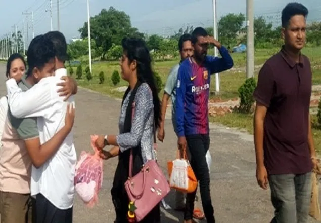 মুক্তি পেলেন আরও ৯ শিক্ষার্থী