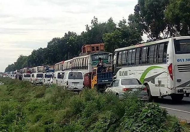 ঢাকা-টাঙ্গাইল মহাসড়কে ১৫ কিলোমিটার যানজট