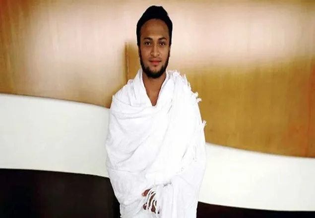 ফ্লাইট বিড়ম্বনায় সাকিব