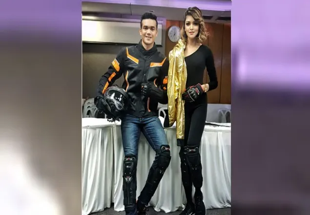 ফের তাসকিনের সাথে জুটি বাঁধলেন পিয়া