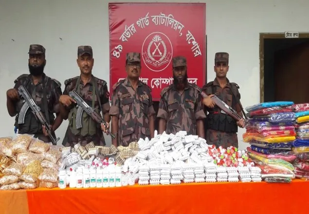 বেনাপোলে ভারতীয় ওষুধসহ গার্মেন্টস সামগ্রী জব্দ