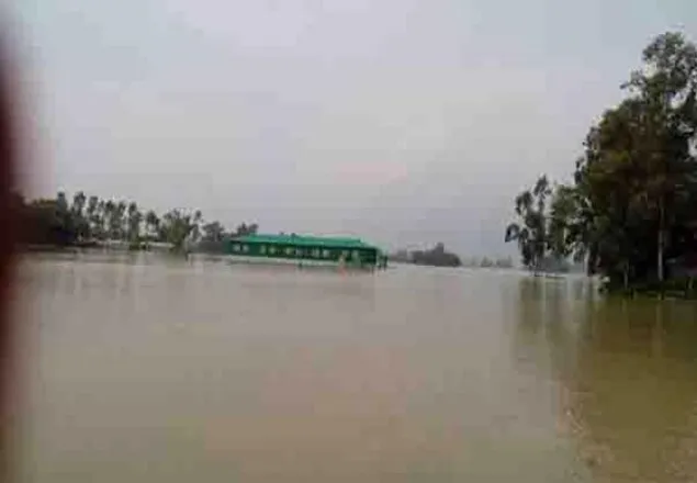 গাইবান্ধায় বন্যায় ২৪টি বিদ্যালয়ের কার্যক্রম স্থগিত