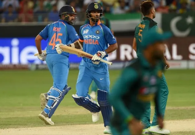 পাকিস্তানকে হারিয়ে ফাইনালের পথে ভারত