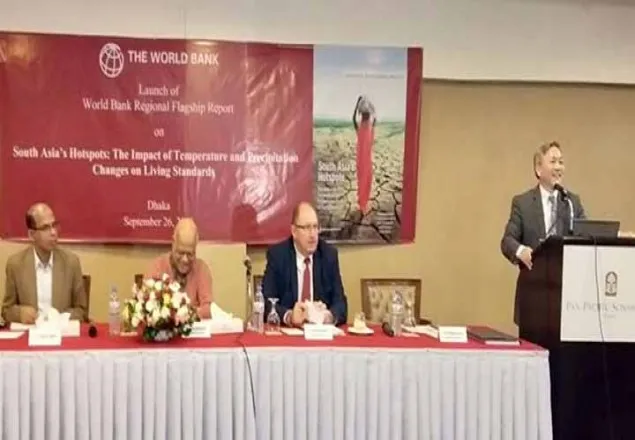 জলবায়ু পরিবর্তনে ১৩ কোটি ৪০ লাখ মানুষ ঝুঁকিতে: বিশ্বব্যাংক