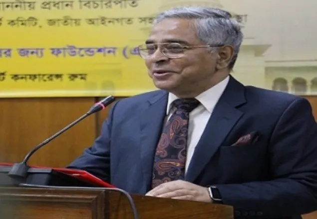 সাংবাদিকরা অতন্দ্র প্রহরীর ভূমিকায় : প্রধান বিচারপতি