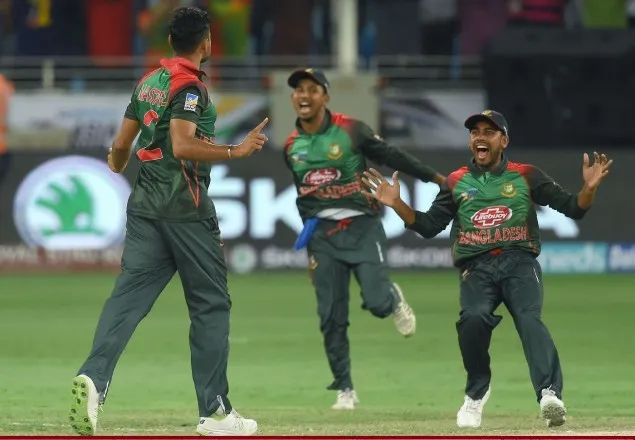 মুস্তাফিজ-মিরাজের আঘাতে বিধ্বস্ত পাকিস্তান 