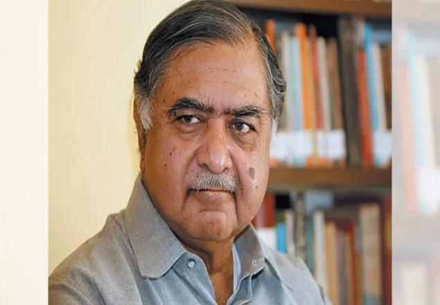 সস্ত্রীক থাইল্যান্ড গেলেন ড. কামাল