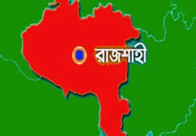 পুলিশের ওপর মাদক ব্যবসায়ীদের হামলা, আহত ২