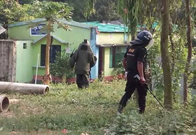 মীরসরাইয়ে 'জঙ্গি আস্তানা' থেকে দু’জনের গুলিবিদ্ধ মরদেহ উদ্ধার