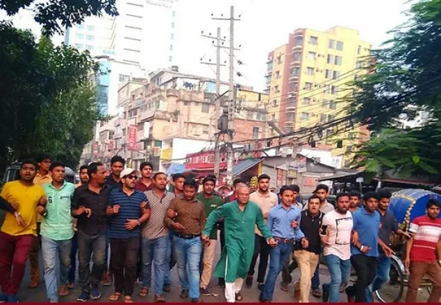 রিজভীর নেতৃত্বে পান্থপথে বিক্ষোভ মিছিল 
