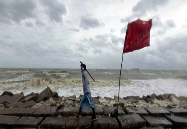 সমুদ্রবন্দরে ৪ নম্বর সতর্ক সংকেত