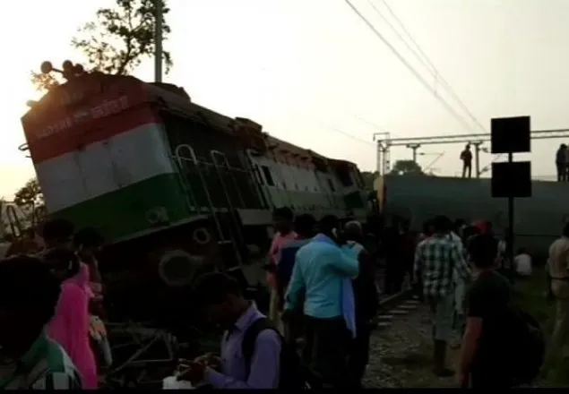 ভারতে ট্রেন দুর্ঘটনায় নিহত ৭