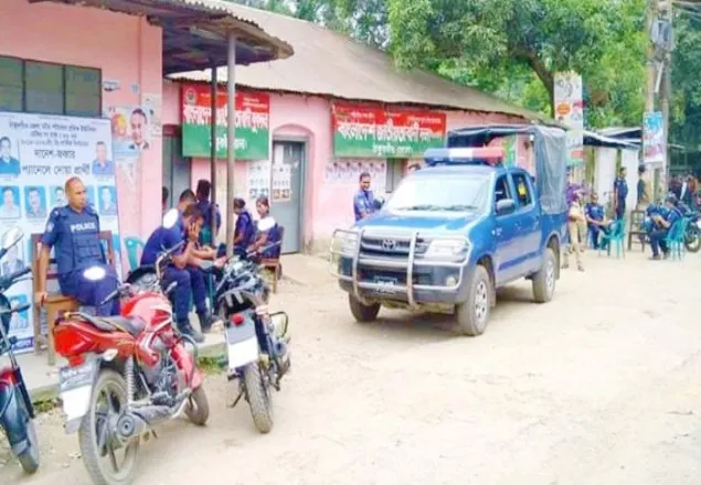 ঠাকুরগাঁওয়ে সতর্ক অবস্থানে পুলিশ: বিএনপির কর্মসূচি পন্ড