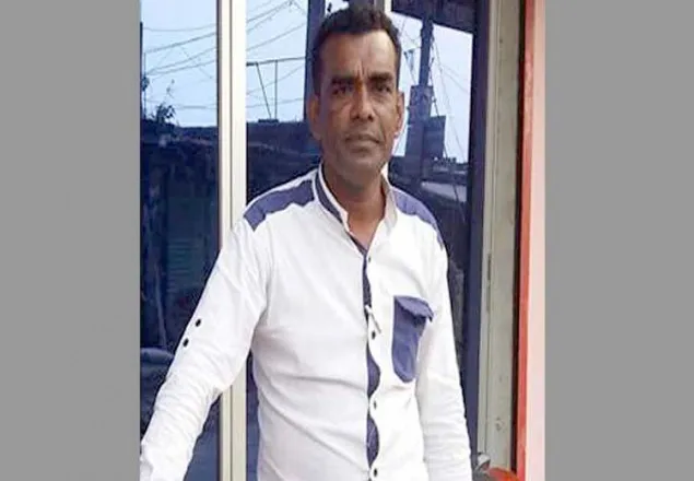 কষ্টিপাথরের মূর্তিসহ আওয়ামী লীগ নেতা আটক