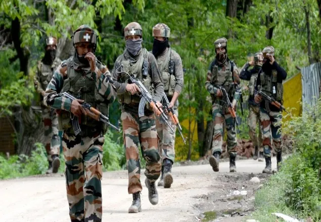 ভুয়া বন্দুকযুদ্ধের ঘটনায় ভারতে ৭ সেনা কর্মকর্তাকে যাবজ্জীবন