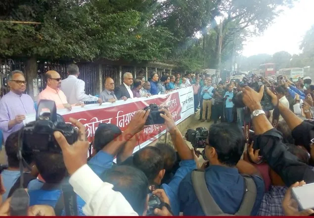 ‘স্বাধীন গণমাধ্যমকেই কণ্ঠরোধ করার ডিজিটাল আইন’(ভিডিও) 