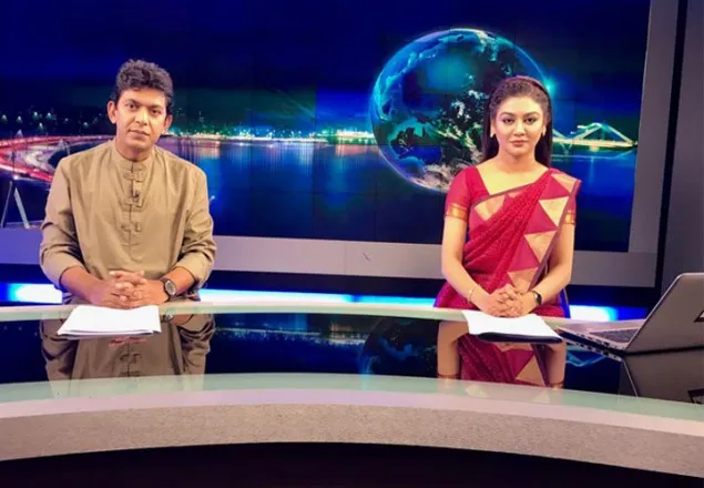 রাত ১০টায় চমকে দিলেন জয়া-চঞ্চল