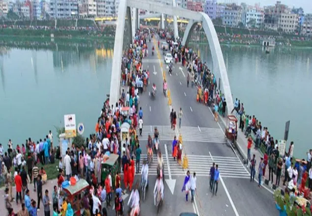 হাতিরঝিলে মোটরসাইকেল দুর্ঘটনায় যুবক নিহত
