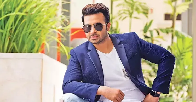 চিত্রনায়ক শাকিব খানের ব্যাংক হিসাব তলব