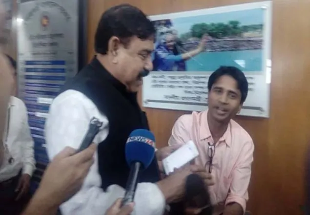 শ্রমিক ধর্মঘটের খবর ‘জানেন না’ শাজাহান খান!