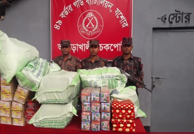 যশোরে চোরাচালানী-বিজিবি সংঘর্ষ, আহত ২
