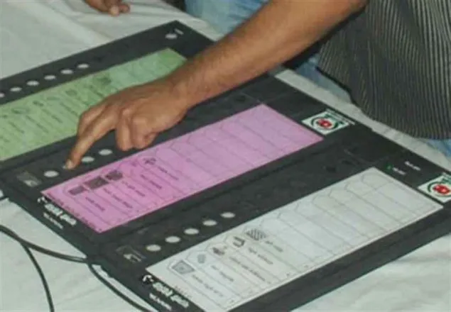 ইভিএম নিয়ে ইসিতে আজ সিদ্ধান্ত