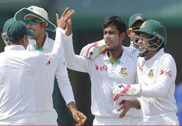 টস হেরে ফিল্ডিংয়ে বাংলাদেশ 