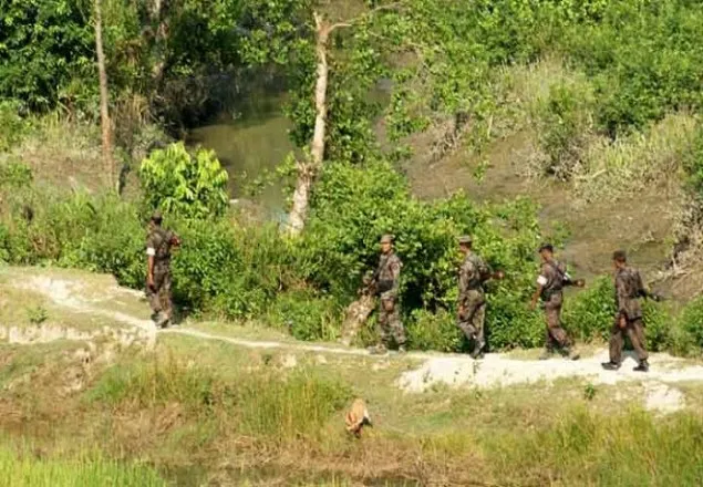 সীমান্তে বিজিপির গুলিতে আহত ২