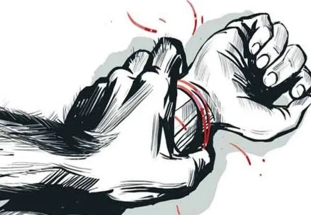 ফেনীতে স্কুলছাত্রীকে গণধর্ষণ