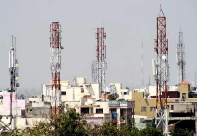 মোবাইল টাওয়ার কতটা বিপজ্জনক মানুষের জন্য?