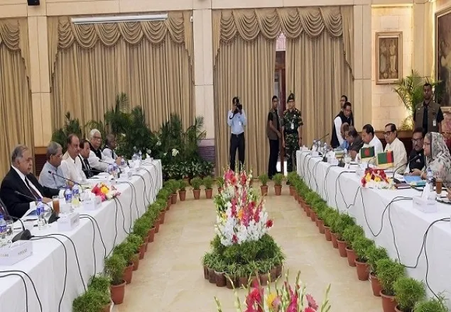 ১০ সদস্যের উপদেষ্টা সরকারসহ খালেদার মুক্তির প্রস্তাব উত্থাপন