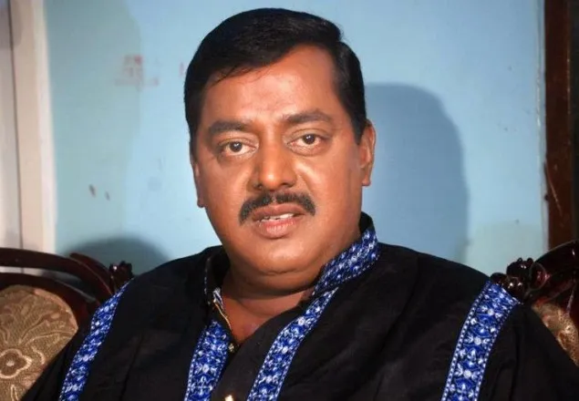 আওয়ামী লীগের মনোনয়ন ফরম কিনেছেন ডিপজল