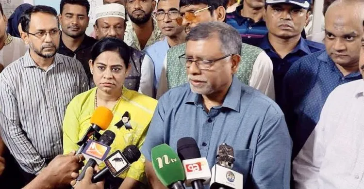 ডেঙ্গুরোগী বেড়ে যাওয়ায় স্যালাইনের চাহিদা ১০ গুণ বেড়েছে: স্বাস্থ্যমন্ত্রী