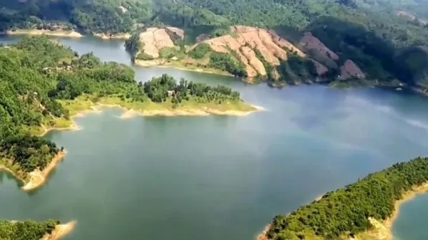 কাপ্তাই হ্রদে নৌ নিষেধাজ্ঞা প্রত্যাহার