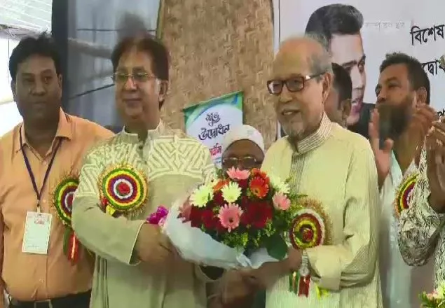 ভোটের আগে দল বদলের হিড়িক