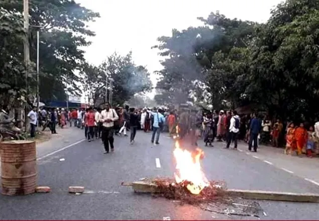 সাজেদা চৌধুরীকে আ.লীগের মনোনয়ন দেয়ার দাবিতে সড়ক অবরোধ 