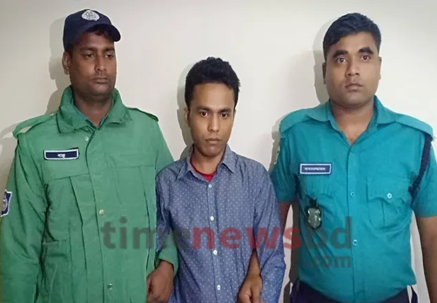 বেরোবির ‘এ’ ইউনিটের পরীক্ষায় প্রক্সি দিতে এসে আটক ১