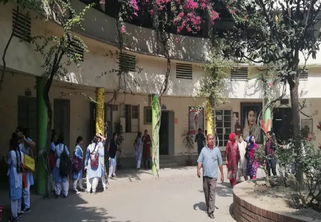 ভিকারুননিসা শিক্ষার্থীর আত্মহত্যা : তিন সদস্যের কমিটি