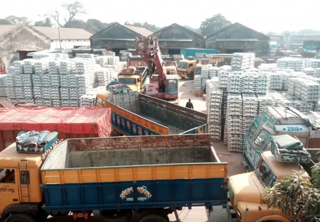 বেনাপোল বন্দরে পণ্য আমদানি-রপ্তানি বন্ধ 