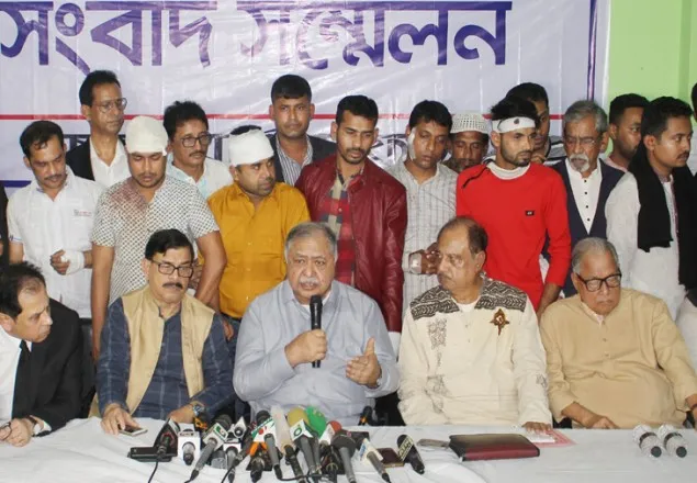 পুলিশ সংবিধান অমান্য করেছে