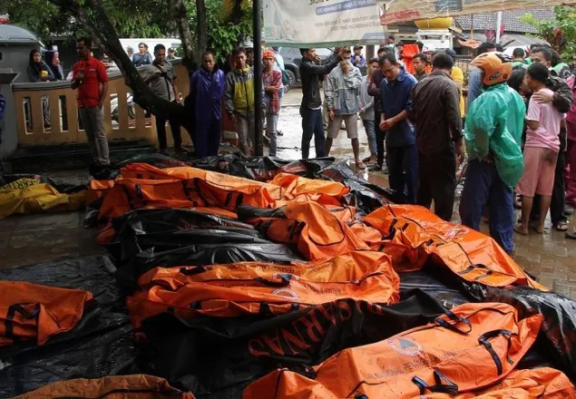 ইন্দোনেশিয়ায় সুনামিতে নিহত বেড়ে ২৮১, ফের আশঙ্কা