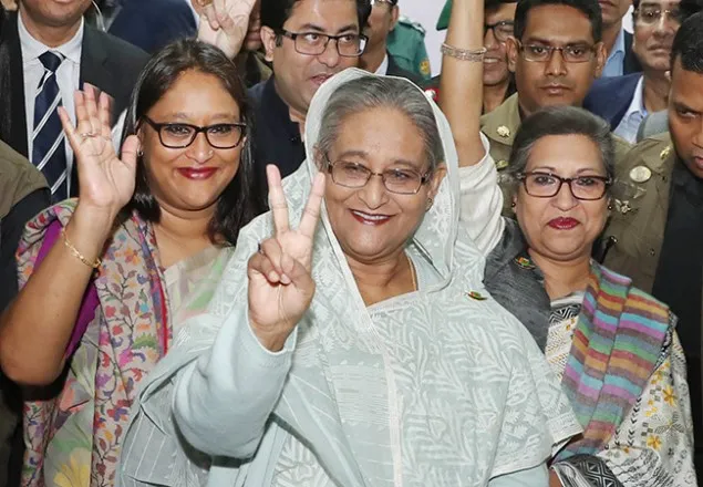 ক্ষমতাসীনদের নিরঙ্কুশ জয়