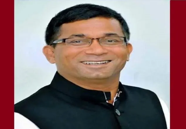 ১৯ বছর পর মন্ত্রিসভায় জায়গা করে নিলেন শরীয়তপুরের শামীম
