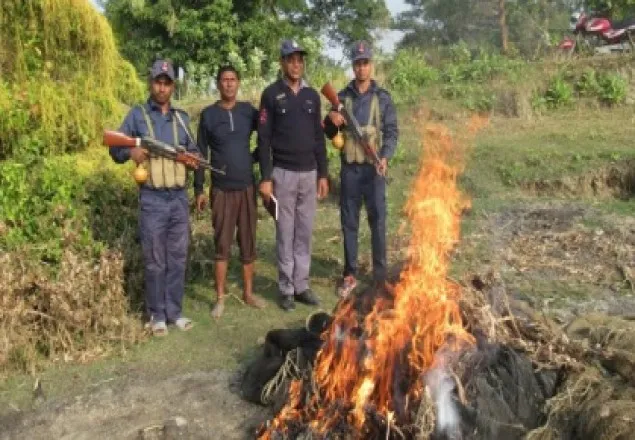 ভোলায় অভিযান চালিয়ে কারেন্ট জাল জব্দ