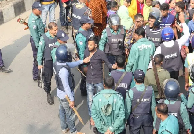 আশুলিয়ায় আজও শ্রমিক-পুলিশ সংঘর্ষ, আহত ২০